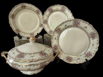 R. Leclair Limoges France - Tafelservies voor 12 (28) -