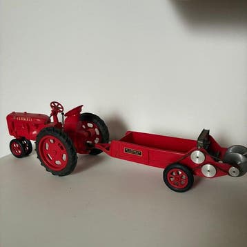 McCormick International - Speelgoed Tracteur Farmall avec