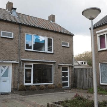 Huis in Eindhoven gevonden voor €1950,- pm, Huizen en Kamers, 50 m² of meer, Eindhoven