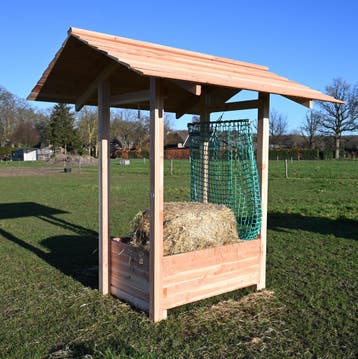 Slowfeeder houten hooihuisje voor paarden – geleverd en, Ophalen of Verzenden, Nieuw