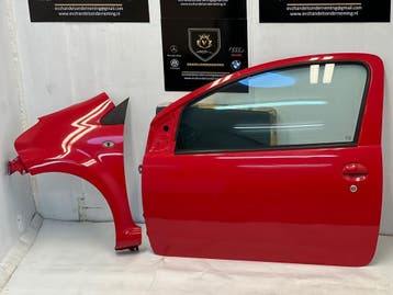 Toyota Aygo portier 2 deurs links voor deur bj2006, Auto-onderdelen, Carrosserie en Plaatwerk, Gebruikt, Toyota