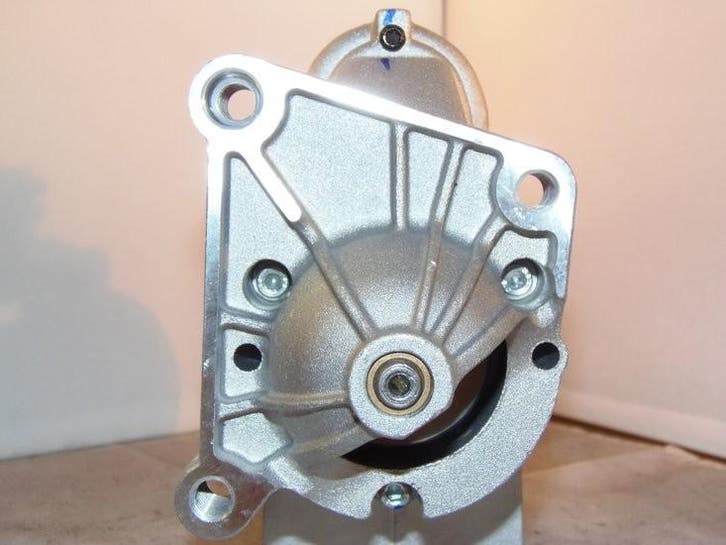 Startmotor 1,4kW Renault nieuw, Auto-onderdelen, Motor en Toebehoren, Verzenden