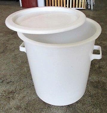 Voedselcontainer ø51.5 x 53cm, Gebruikt