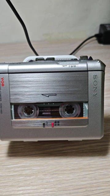 Sony - TCM-450 Draagbare cassettespeler, Audio, Tv en Foto, Radio's, Nieuw