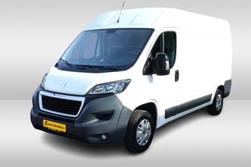 Peugeot Boxer 330 2.0 BlueHDI L2H2 Pro, Stof, Zwart, Wit, Lease