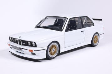 Solido 1:18 - Modelauto - BMW E30 M3 Race ready (1987) Wit -, Nieuw