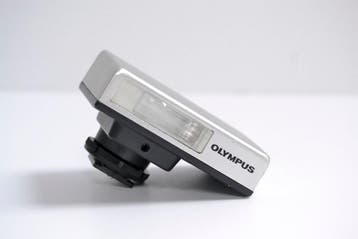 Olympus Electronic Flash FL-14, Ophalen of Verzenden, Zo goed als nieuw, Olympus, Kantelbaar