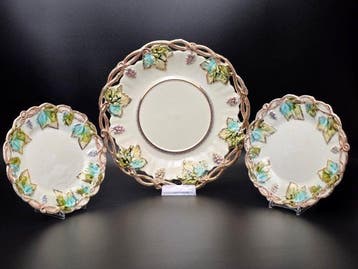 Villeroy & Boch - Art Nouveau - Bord (3) - Majoliek