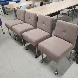Diverse Gelderland 6114 en 7714 fauteuils verrijdbare stoel, Huis en Inrichting, Fauteuils, Gebruikt