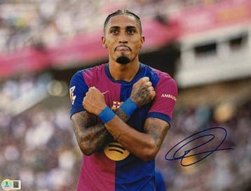 FC Barcelona - Raphinha - Gesigneerde foto 28×35 cm - met, Nieuw