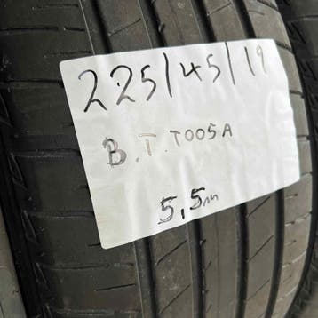 2 x Bridgestone Turanza T005 225-45-19 Zomerbanden 5,5mm, Auto-onderdelen, 19 inch, Gebruikt, Ophalen of Verzenden, Band(en)