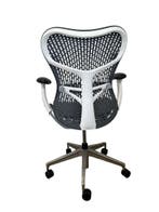 Herman Miller Mirra 2 Grey White -  Tot wel 50% Goedkoper, Verzenden, Wit, Zo goed als nieuw, Bureaustoel