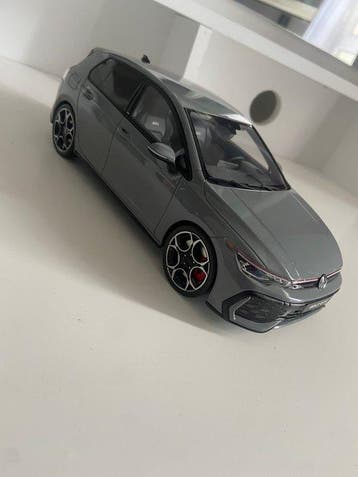 Otto Mobile 1:18 - Modelbouwdoos - Volkswagen Golf VIII GTI, Nieuw