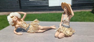 sculptuur, Twee stijlvolle resin beelden - hawai - 29 cm -