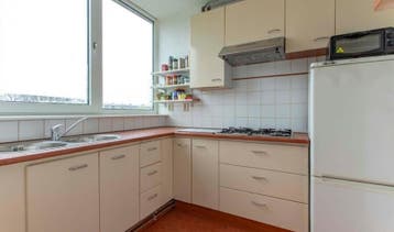 Te Huur 4 Kamer Appartement Lindestraat In Alphen aan den Ri, Huizen en Kamers, Direct bij eigenaar, Alphen aan den Rijn, Appartement