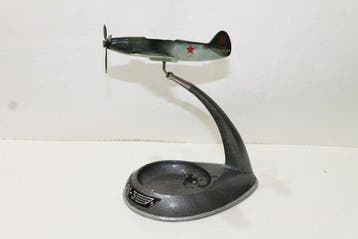 Yakovlev - Asbak - Yak-3 - Vintage Sovjetse asbak, Antiek en Kunst