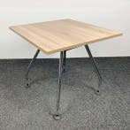 Vitra Ad Hoc Tafel - 80 x 80 cm | Nieuw Midden Eiken Blad, Ophalen of Verzenden, Nieuw in verpakking