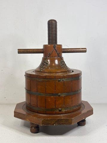 Beeld, Wijnpers - 21,5 cm - Hout