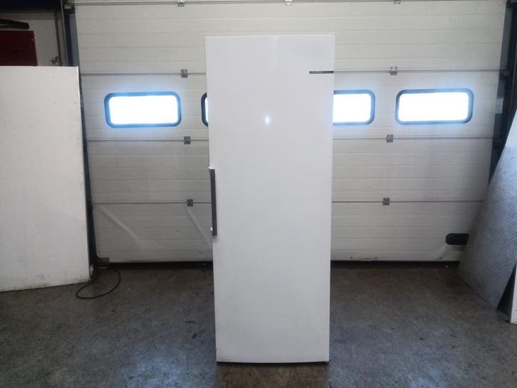 Bosch Diepvrieskast - B69 x D76 x H190 cm - GSN58AWCV/04, Witgoed en Apparatuur, Vriezers en Diepvrieskisten, Gebruikt