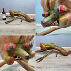 sculptuur, Expressief houten volkskunst beeld folkloristisch