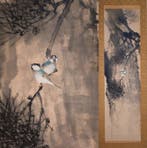 Pine en Twee Kleine Vogels - hangende rol - Handgeschilderd