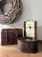 Kist (3) - Stoere Hout met lederen details wijn/sieraden, Antiek en Kunst
