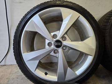 Audi A3 golf Caddy S Line 18inch zomerbanden 5x112 225/40 18, 18 inch, Banden en Velgen, Nieuw, Ophalen of Verzenden