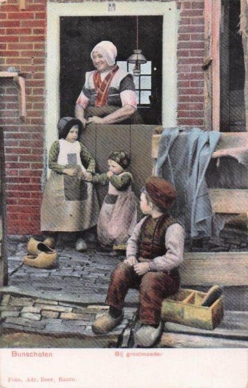 Nederland - Klederdrachten Bunschoten Spakenburg (waaronder, Gelopen