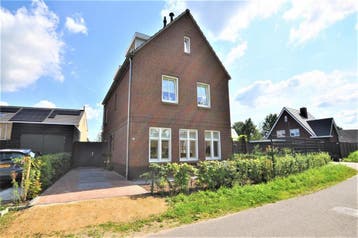 Te huur: Huis Dubbestraat in Nuenen, Noord-Brabant, Nuenen