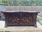 Kist - Hout - mooie handgesneden kist