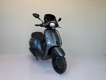 Vespa Sprint Snor 25 km, BWJ 03-2021, Opaco Carbon Blue, Gebruikt, Ophalen of Verzenden, Benzine, Maximaal 25 km/u