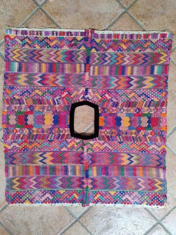 Borduurwerk - 90 cm - 85 cm - Guatemala, Antiek en Kunst