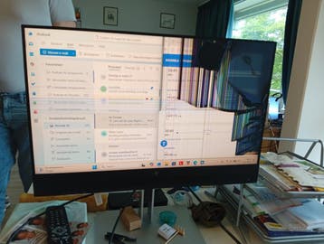 Beschadigd HP beeldscherm, Computers en Software, Overige Computers en Software, Ophalen, Nieuw