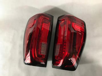 GMC SIERRA V 2018- Achterlicht Links Rechts LED, Auto-onderdelen, Verzenden, Gebruikt