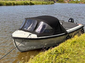 4 Family 495 met Suzuki 15 pk. | Vaarklaar |, Zo goed als nieuw