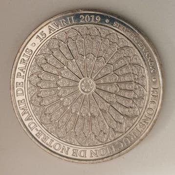 France Frankreich Medaille Wiederaufbau Von Notre-dame De..., Postzegels en Munten, Verzenden