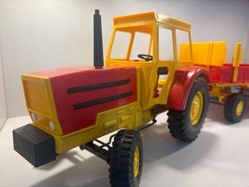 Niet op schaal - Model landbouwmachine (2) - Traktor mit