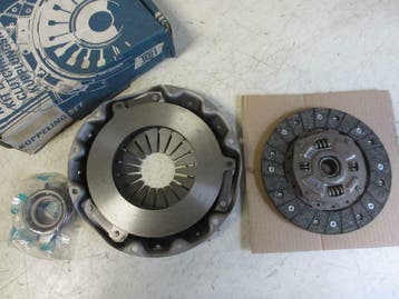 Koppelingset Nissan Bluebird 2.0D T12 T72 U11 U12 1984-1990, Ophalen of Verzenden, Nieuw, Oldtimer onderdelen