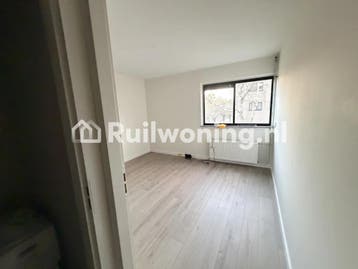 Wissel mijn Amsterdamse flat voor jouw huis in Almere, Almere