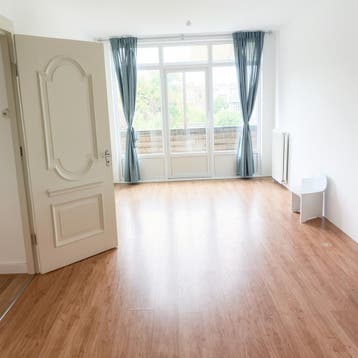 Kamer gevonden in of bij Den-haag