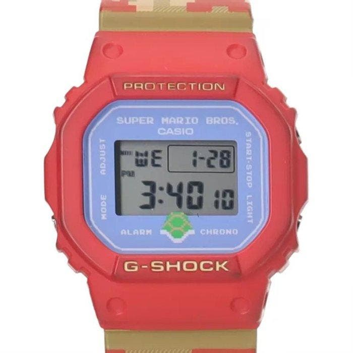 Casio - DW-5600 - Super Mario Bros. Casio G-Shock DW-5600SMB, Spelcomputers en Games, Spelcomputers | Overige Accessoires