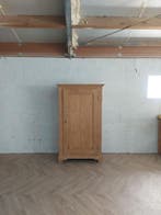 Landelijke klassieke kast, eendeurskast, legkast, linnenkast, Antiek en Kunst, Antiek | Meubels | Kasten