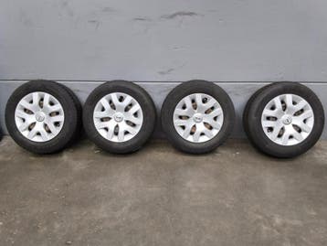 Nissan Qashqai winterset 16 inch Continental 6,7 mm, 16 inch, Banden en Velgen, Personenwagen, Gebruikt