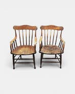 Stoel (2) - Eikenhouten - Windsor Armstoelen
