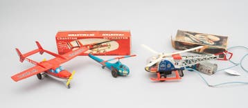 Een kavel van drie speelgoedhelikopters, midden 20e eeuw, Gebruikt