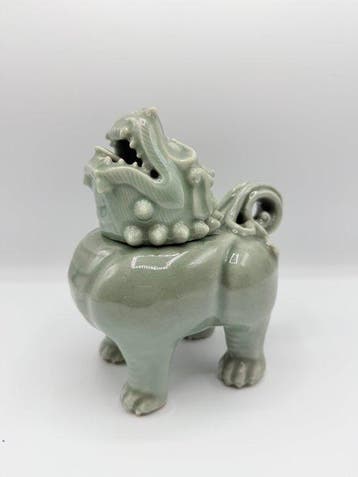 Fine Large Celadon-Glazed Foo Dog Censer – Late Qing /