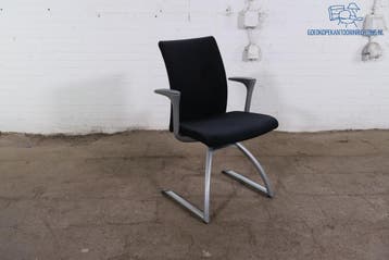 HÅG vergaderstoel zwart – zilvergrijs frame, ergonomisch,, Huis en Inrichting, Stoelen, Verzenden, Gebruikt, Overige materialen