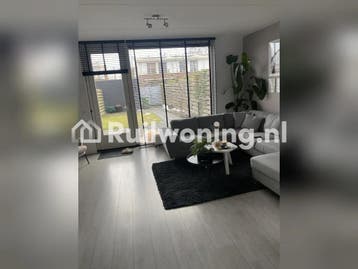 Ruim huis in Emmen zoekt woning of appartement, Drenthe
