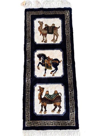 China - Vloerkleed - 108 cm - 45 cm - Dieren schilderij, Nieuw