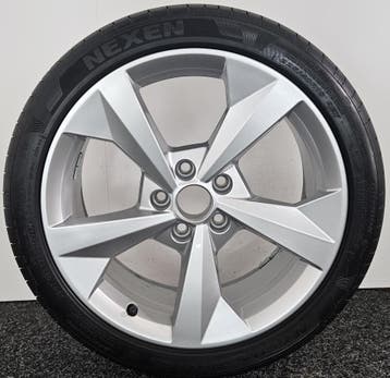 Zomerset | 18 inch 5-Arm Design | A3 | Audi | Demo, Auto-onderdelen, Banden en Velgen, 18 inch, Banden en Velgen, Nieuw, Ophalen of Verzenden